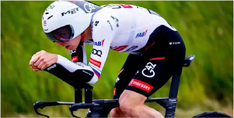 Le 113e Tour de France s'est élancé de Barcelone, avec Pogacar en grand favori.