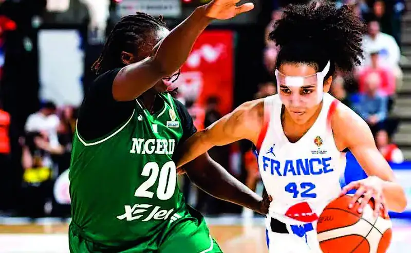 111-56 : les Bleues ont signé deux records collectifs face au Nigeria, à Berlin.