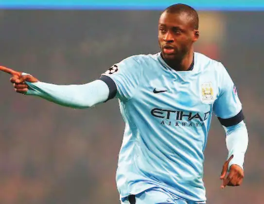 Yaya Touré sous le maillot bleu ciel de Manchester City.